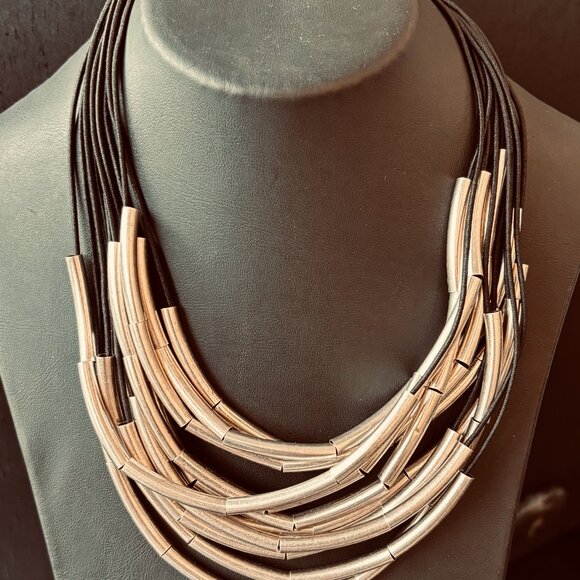 FICELLE Necklace - Picture 3 of 7